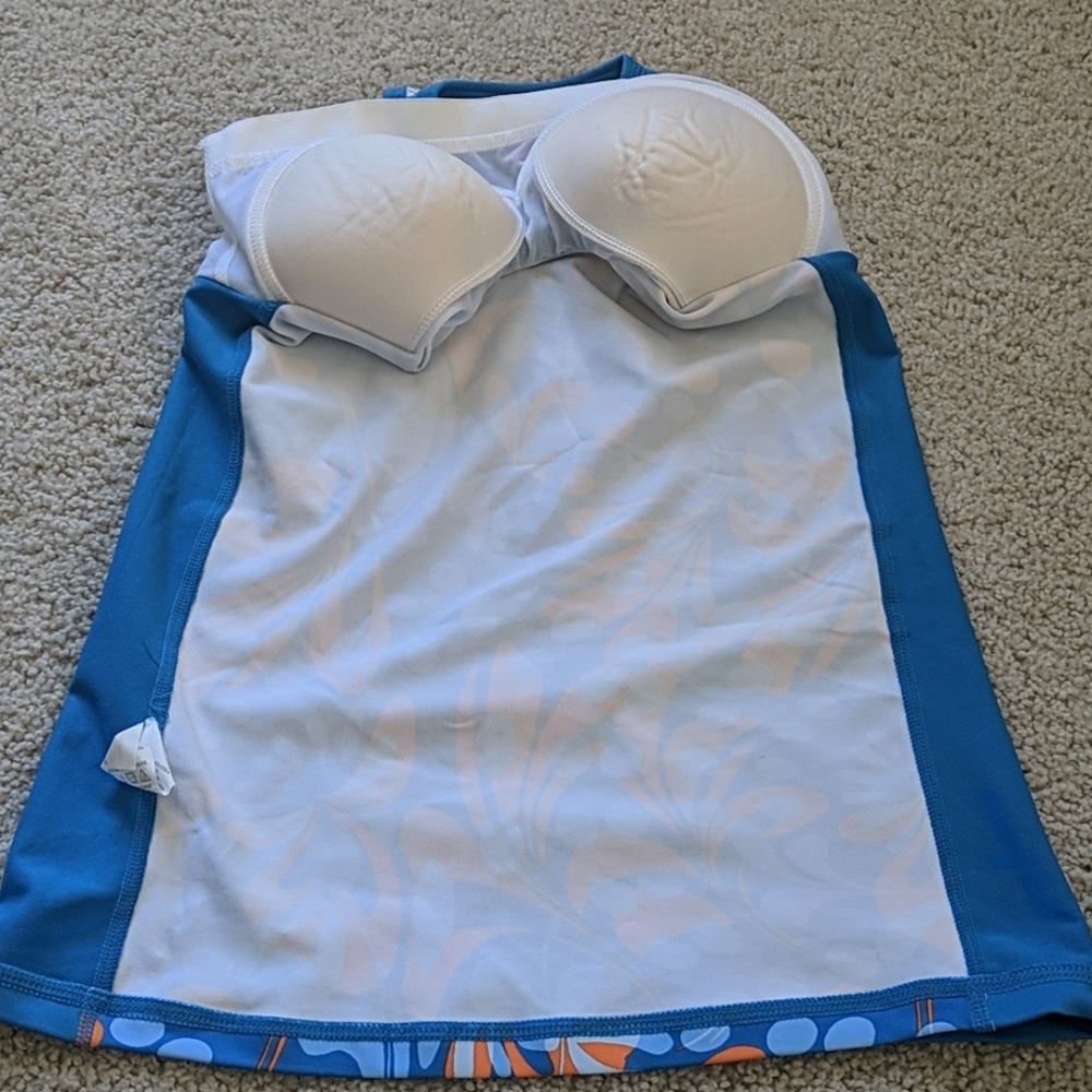 Brooks - Running Top With Built In Bra - image 4